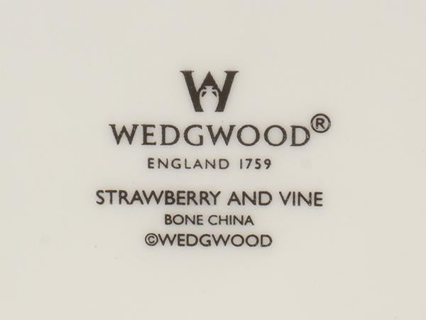 美品 ウエッジウッド プレート 大皿 4点セット 28cm ストロベリー＆バイン WEDGWOOD