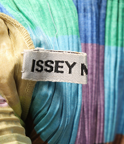 issey miyake ผลิตภัณฑ์ความงามกระเป๋าเป้สะพายหลังสีดำจีบ×