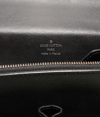Louis Vuitton สั้น ๆ กรณีเอกสารกระเป๋าธุรกิจกระเป๋า Cerviet Moss Koba Taiga ผู้ชาย Louis Vuitton