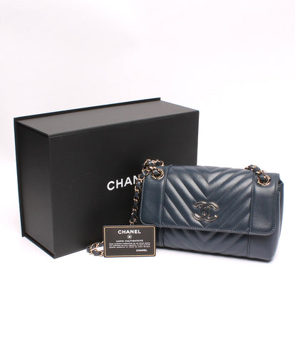 Chanel Beauty Product V Stitch Leather Bag กระเป๋าสะพาย V Stitch Ladies Chanel