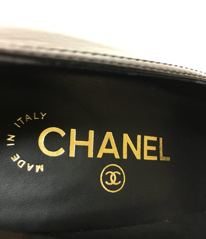 Chanel Like New Coco Mark Logo Punching Heel Pumps Women's SIZE 37 1/2 (M) CHANEL
