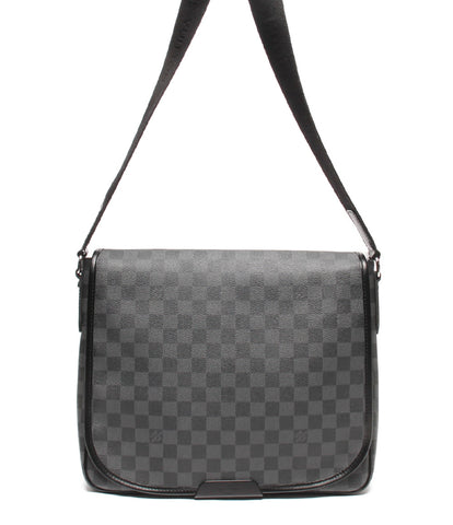 Louis Vuitton Beauty Shoulder Bag Daniel MM Dumie Graphit M58029 Men's Louis Vuitton
