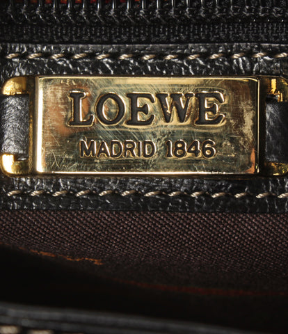 Loewe กระเป๋าสะพายกระเป๋า Valaskes Ladies Loewe