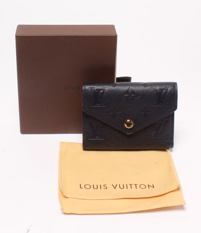 路易威登（Louis Vuitton）八成色钱包Portofeuil Victorine Marine Rouge Monogram Amplant M64577中性（三折钱包）Louis Vuitton
