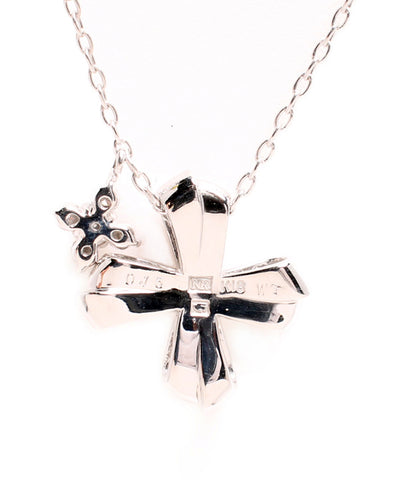 New Year's Eve Necklace K18WG Diamond 0.15ct Flower Motif Pendant Women (Necklace) Nina Ricci