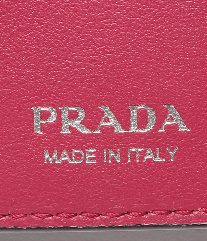プラダ  三つ折りコンパクト財布　      レディース  (3つ折り財布) PRADA