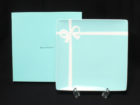 ティファニー 美品 スクエアプレート 皿 24cm リボン  ブルーボックス       Tiffany＆Co.